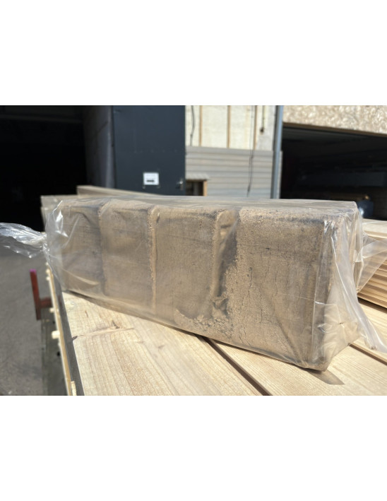 MÁSODOSZTÁLYÚ Tégla alakú keményfabrikett 100% bükk (960 kg/raklap) 